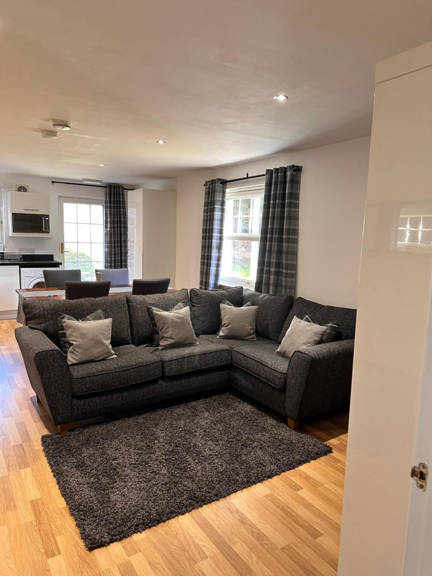 Apartment In Queens Court, Banchory Inchmarlo Exteriér fotografie